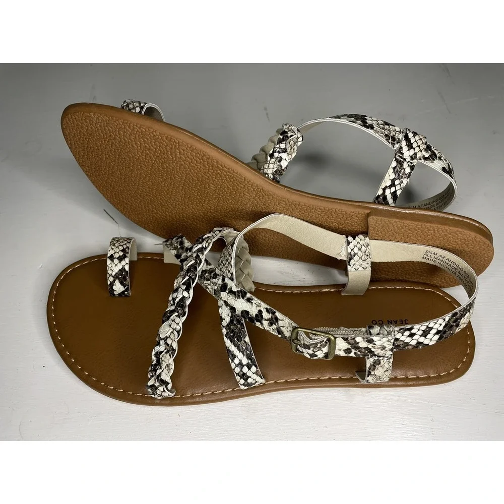women's size 9.5M Arizona‎ black and white snakeskin toe loop sandals